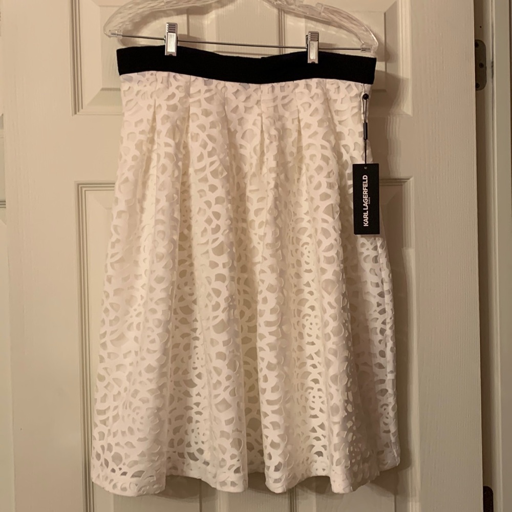 Karl Lagerfeld Paris Ivory Floral Lace Skirt